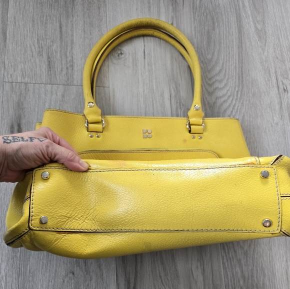 Kate Spade | Maryanne dandelion yellow leather preppy medium shoulder bag purse - Picture 8 of 16